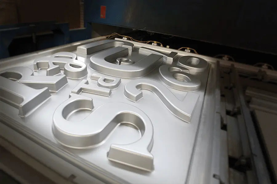 Formed Plastic Channel Letters & Numbers Gemini